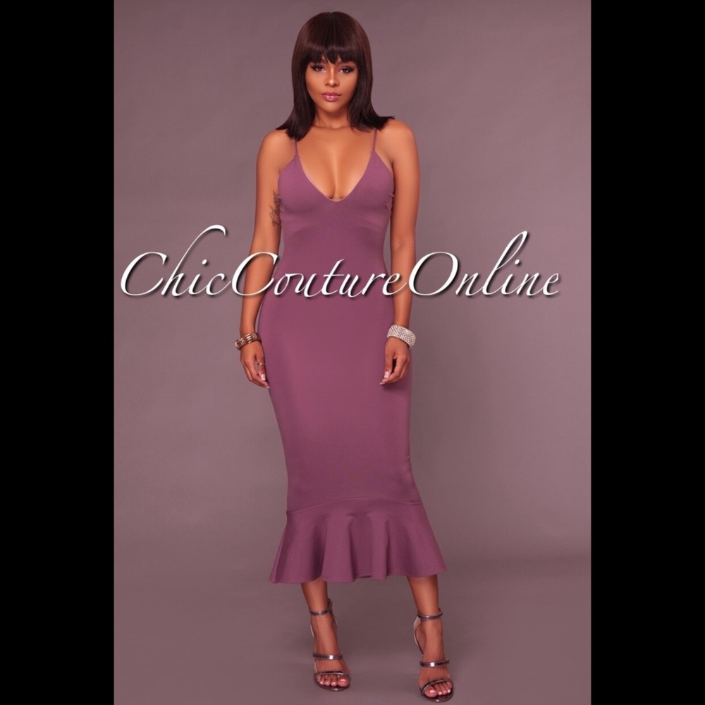 NWOT Muave purple form fitting bottom flare dress